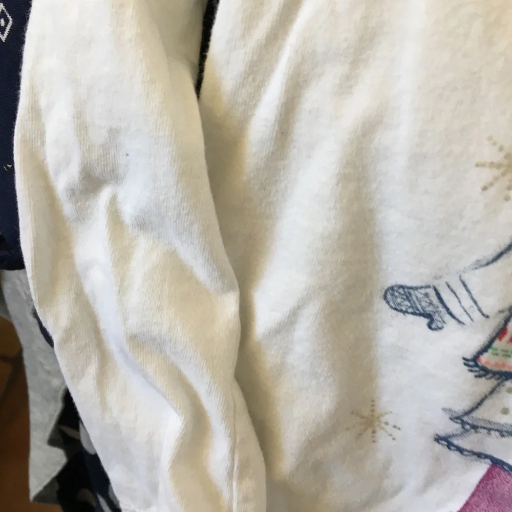 FINAL MARKDOWN Old navy long sleeved tee 3t